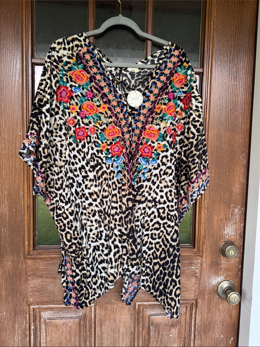 Leopard Print Embroidered V-Neck Women’s Top - Black & Cream